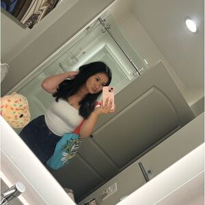 Meet your Posher, Victoria